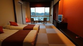 Toba Grand Hotel 3*