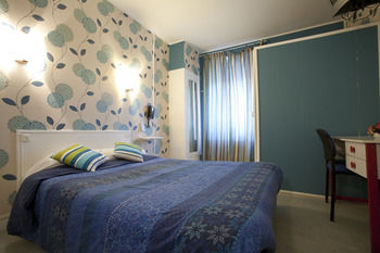 Hotel Le Parisien 0*
