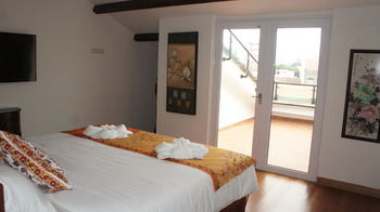 Heeren Straits Hotel 3*