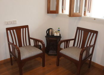 Heeren Straits Hotel 3*