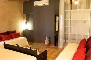 Hotel Kanz Erremal 3*