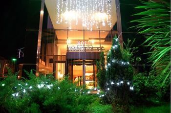 North Point Hotel 0*