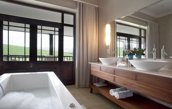 Asara Wine Estate & Hotel 5*