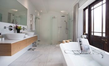 Asara Wine Estate & Hotel 5*