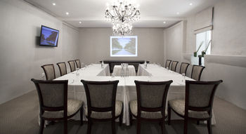 Asara Wine Estate & Hotel 5*
