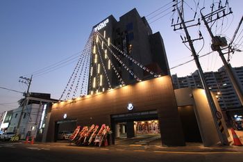 Louis Boutique Hotel 3*