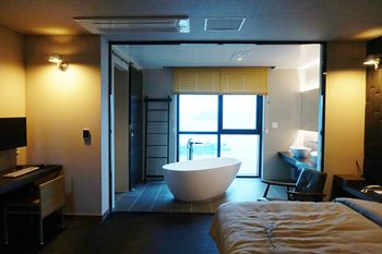 Louis Boutique Hotel 3*