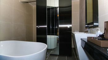 Louis Boutique Hotel 3*