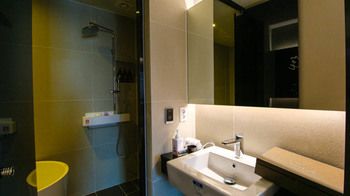 Louis Boutique Hotel 3*
