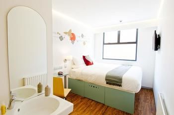 Bannister Hotel 3*