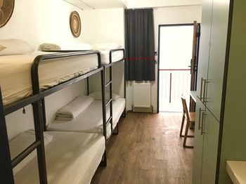 Bannister Hotel 3*