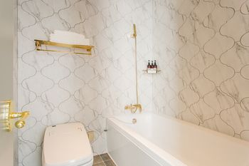 H Avenue Hotel Kondae 3*
