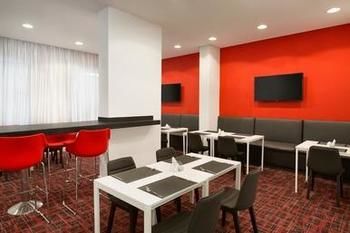 Ramada Encore by Wyndham Al Khobar Olaya 3*