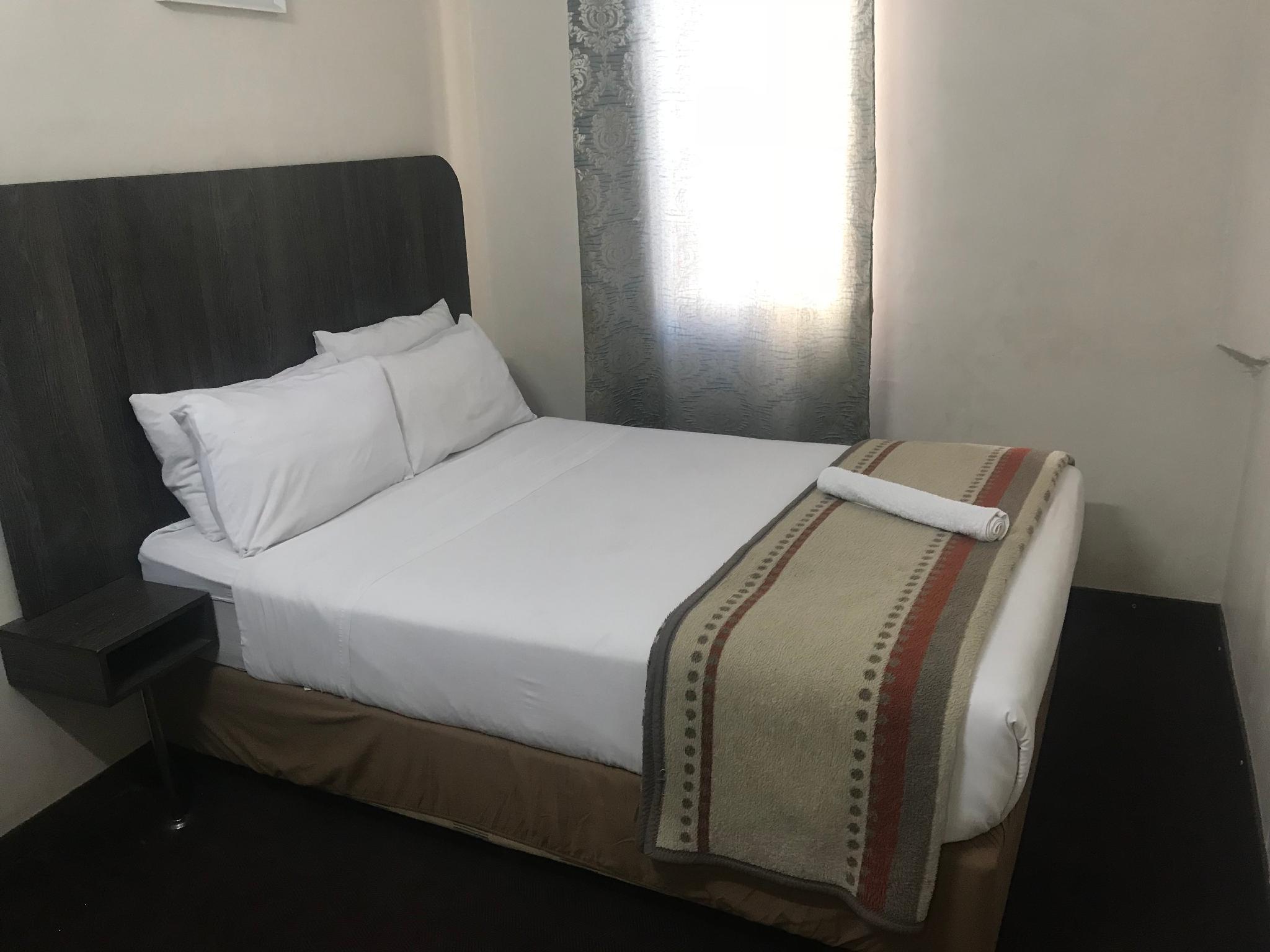 Businessburg Hotel 3*