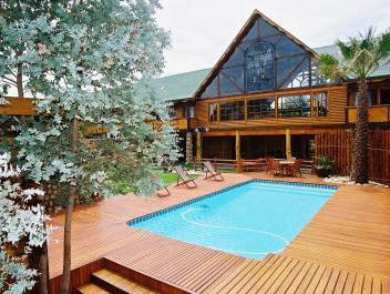 Knysna Log-Inn Hotel 3*