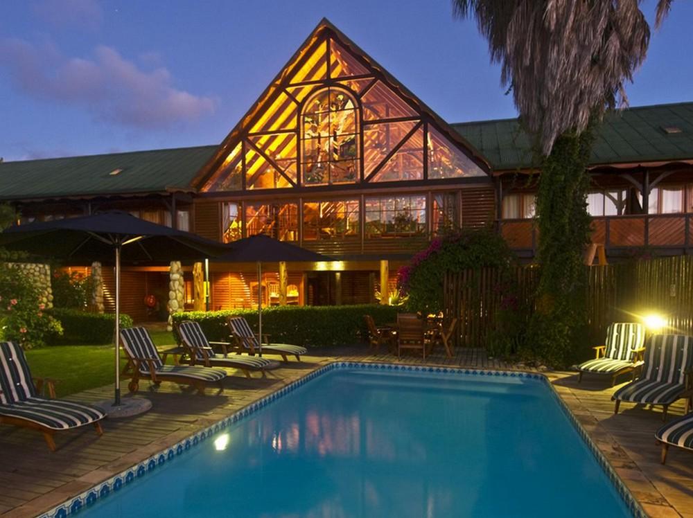 Knysna Log-Inn Hotel 3*
