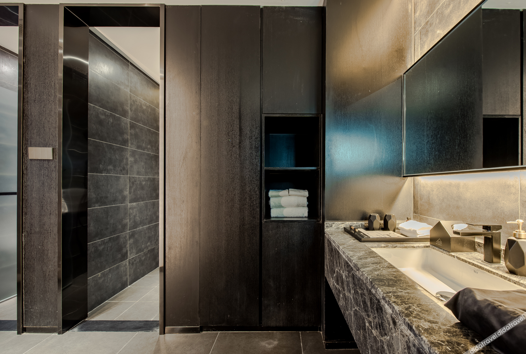 HEONIC ART WELLNESS HOTEL & SUITES - Signature Family Suites - Cat Therapy - Aesop SPA 3*