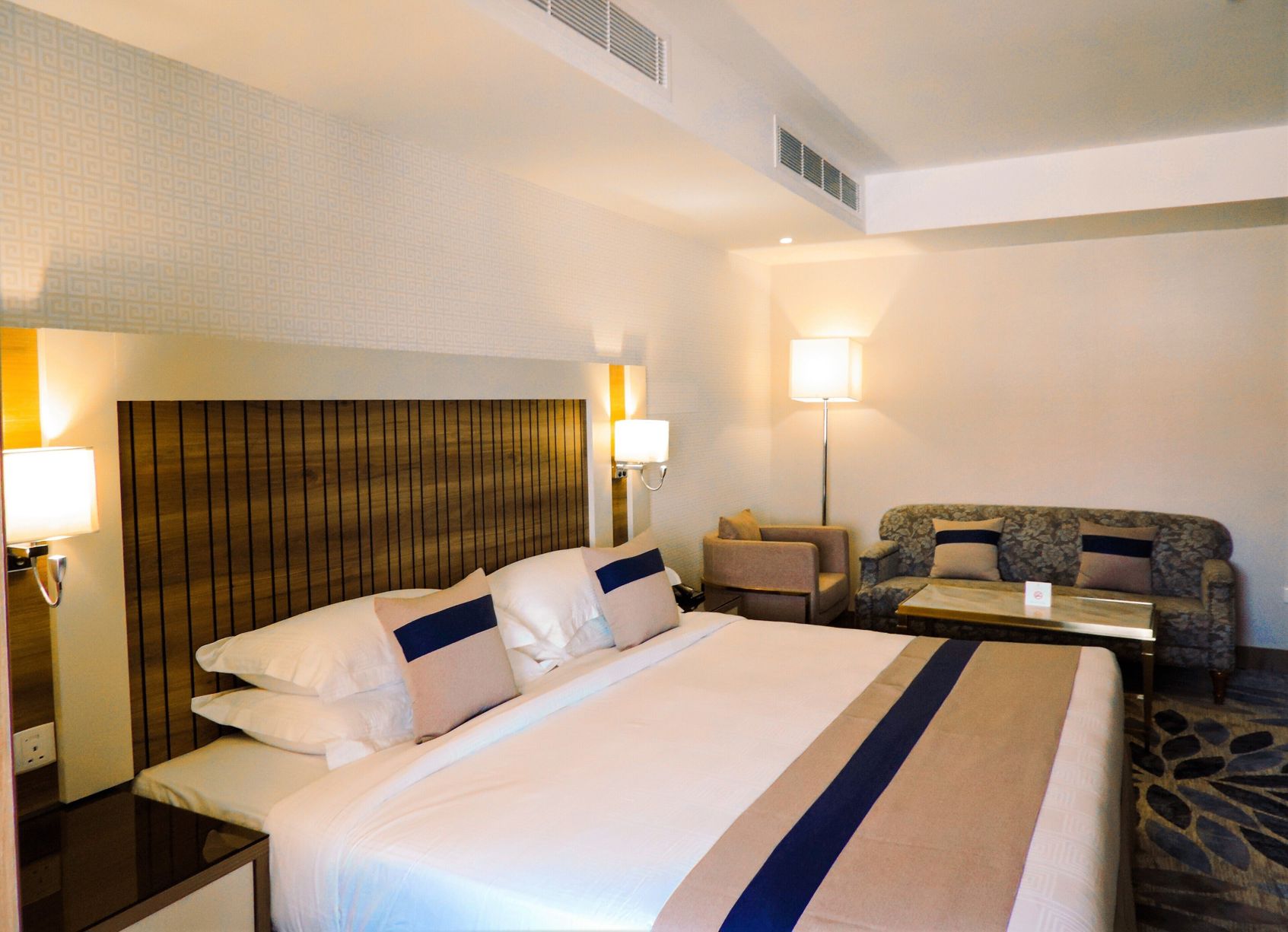 Season Star Hotel 0*