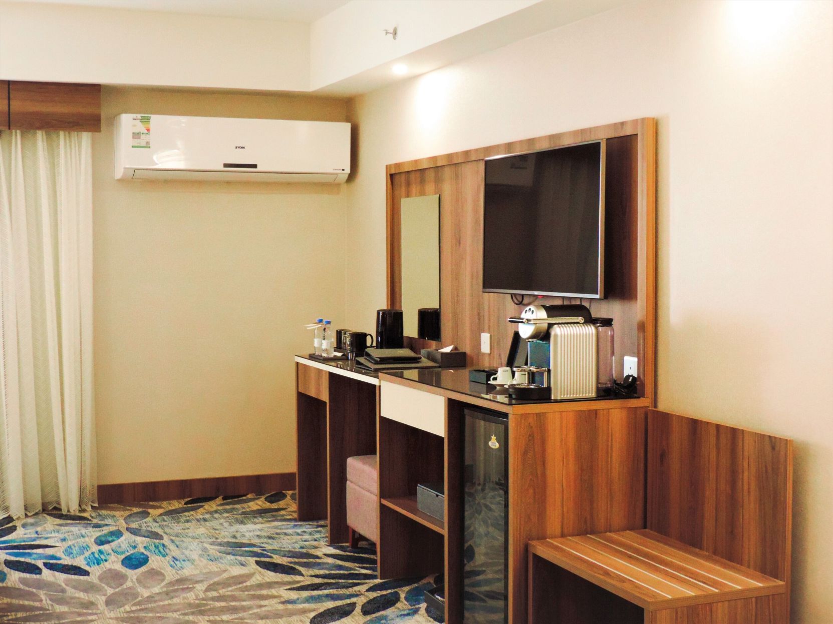 Season Star Hotel 0*