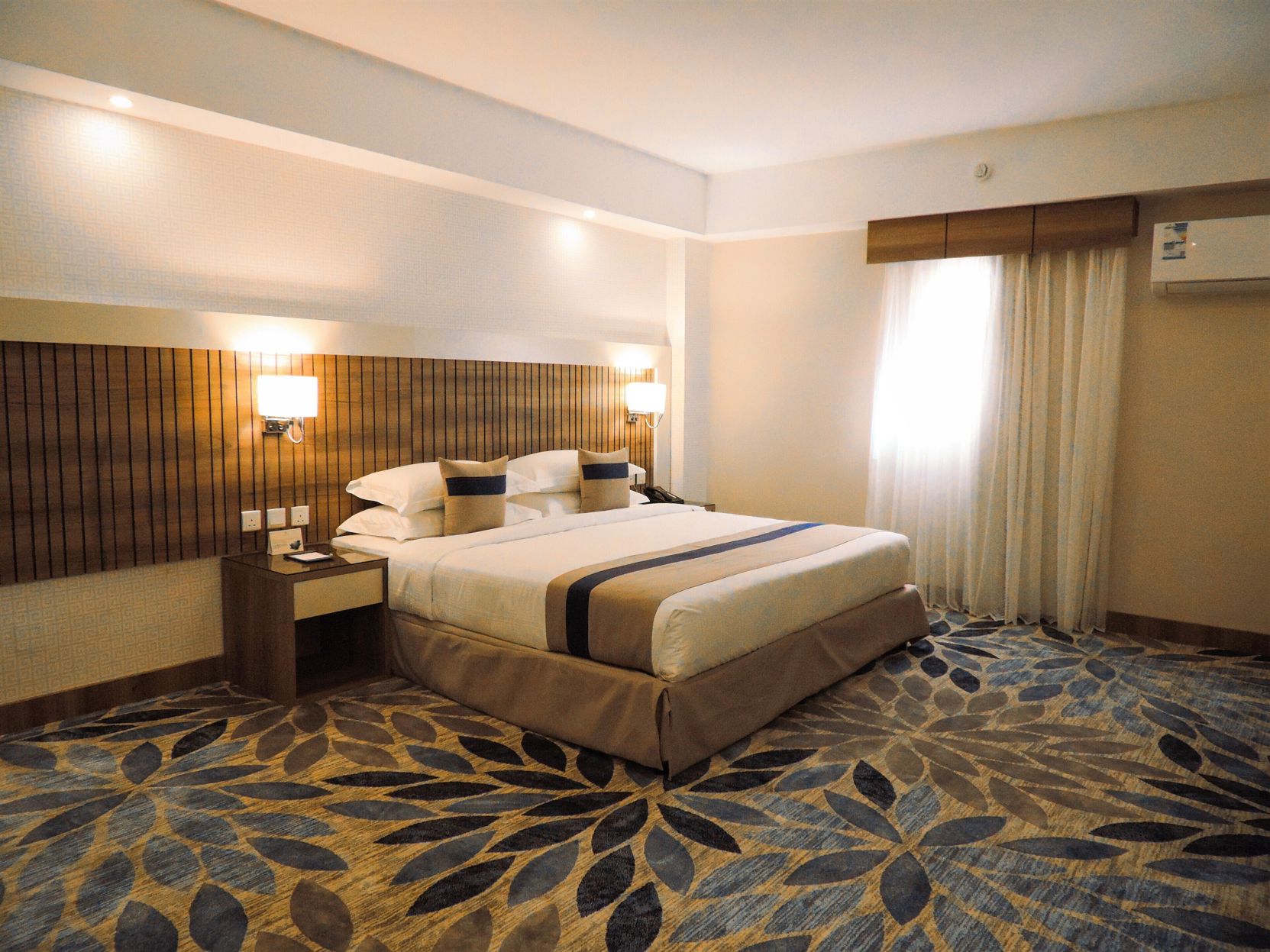 Season Star Hotel 0*