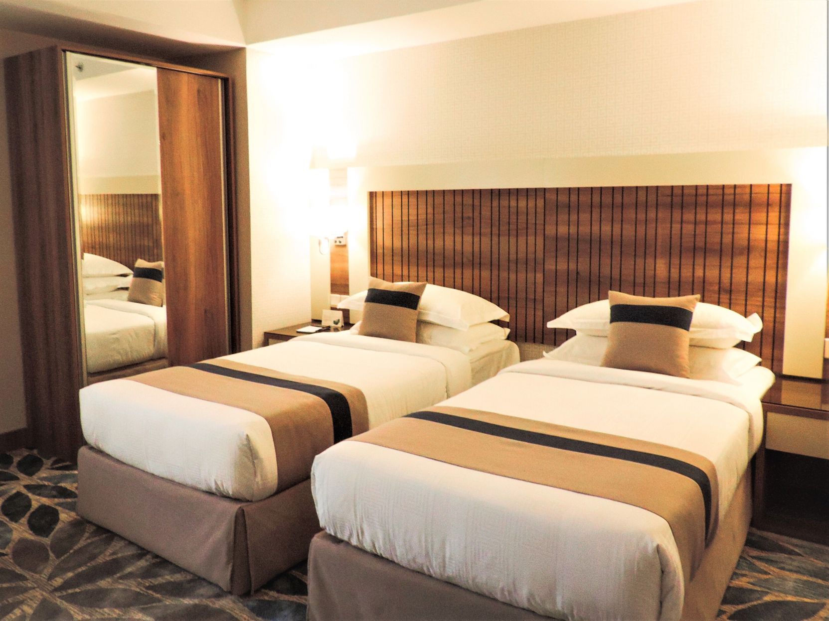 Season Star Hotel 0*