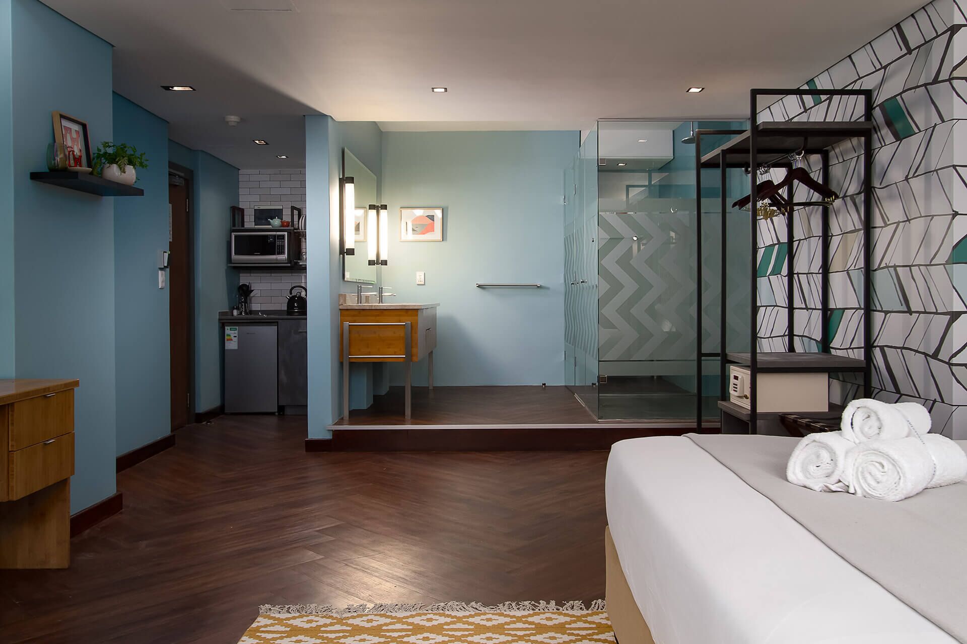 WINK Eaton Square 3*