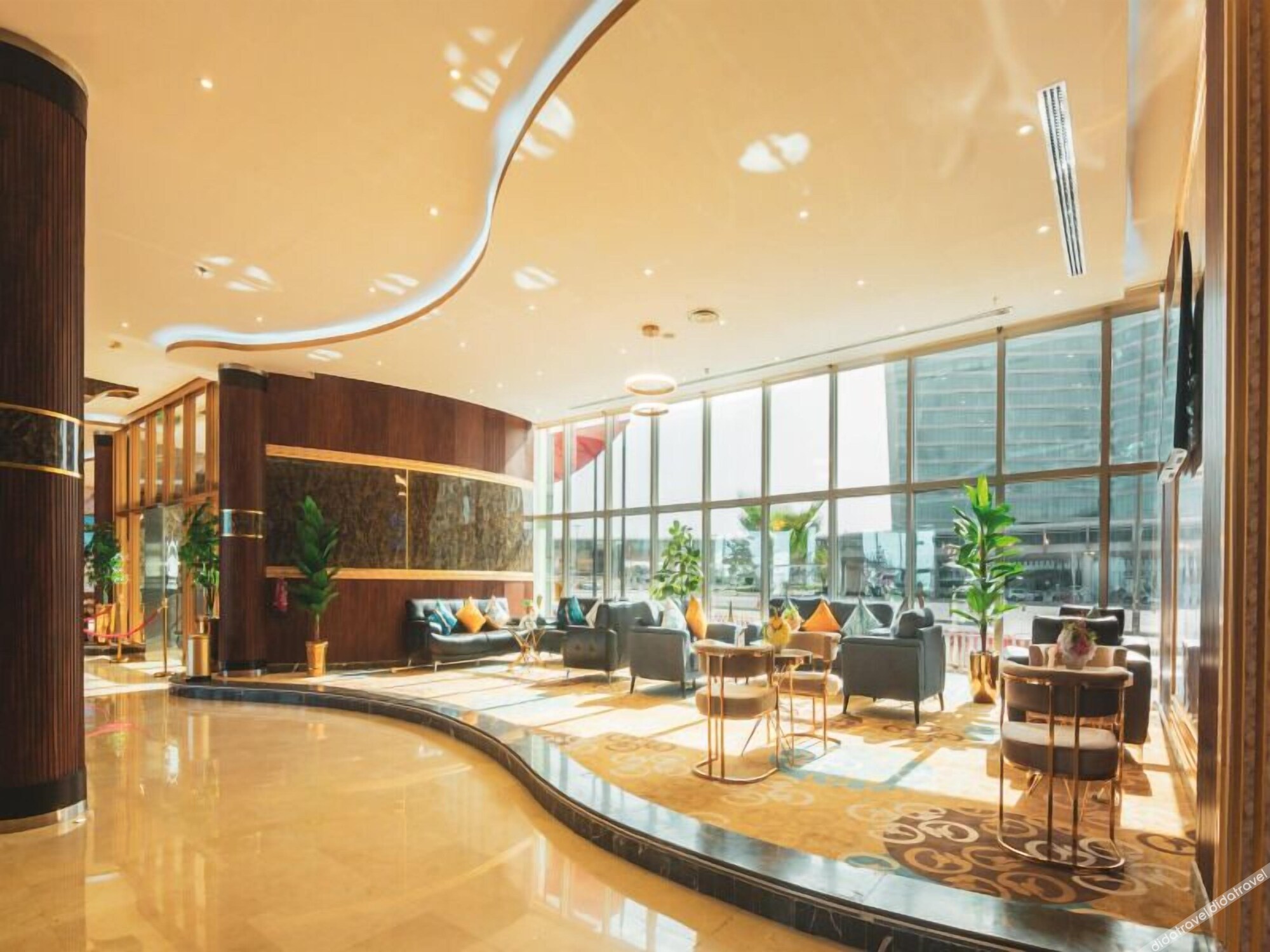 Golden Ship Hotel 4*