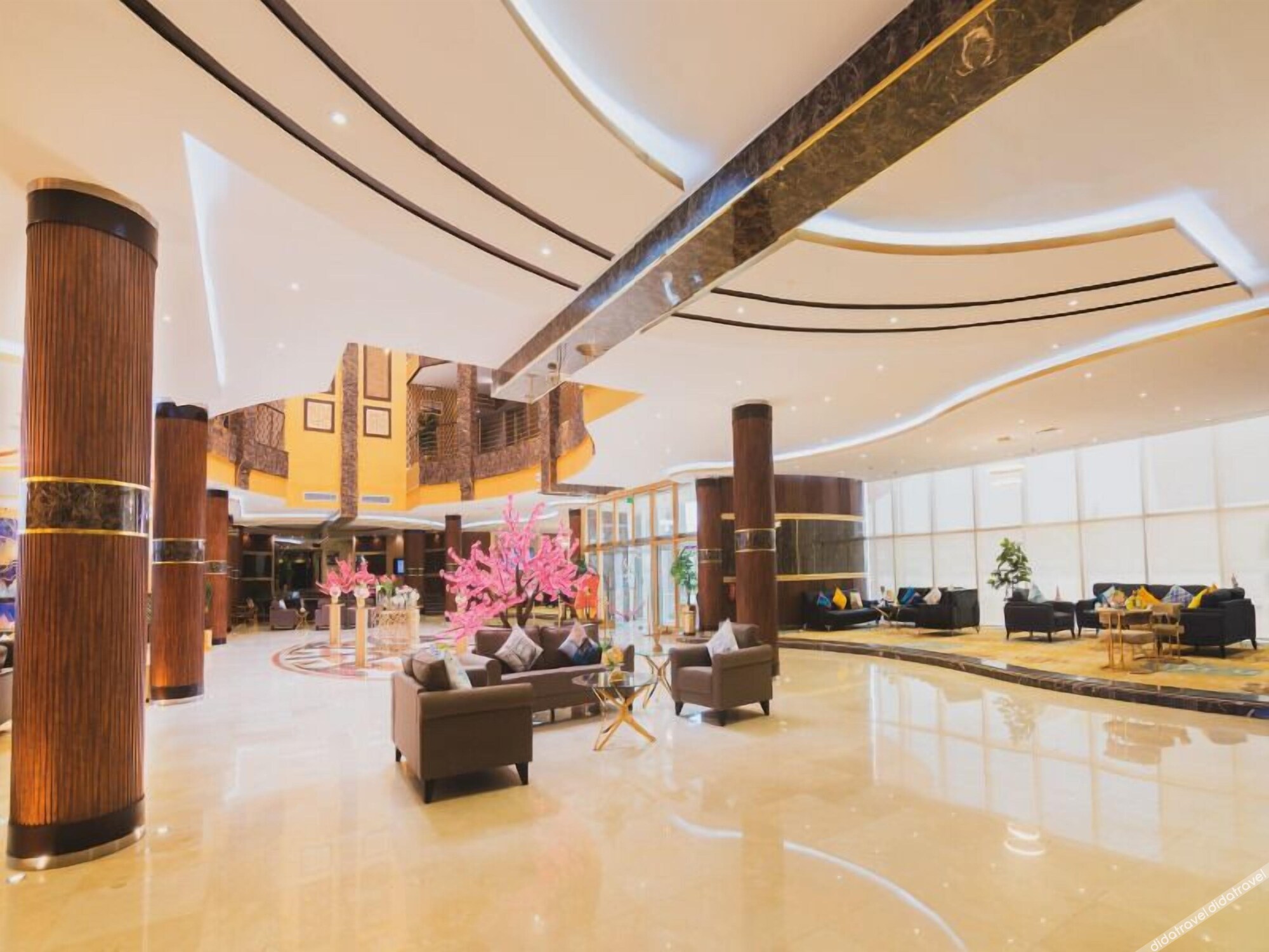Golden Ship Hotel 4*