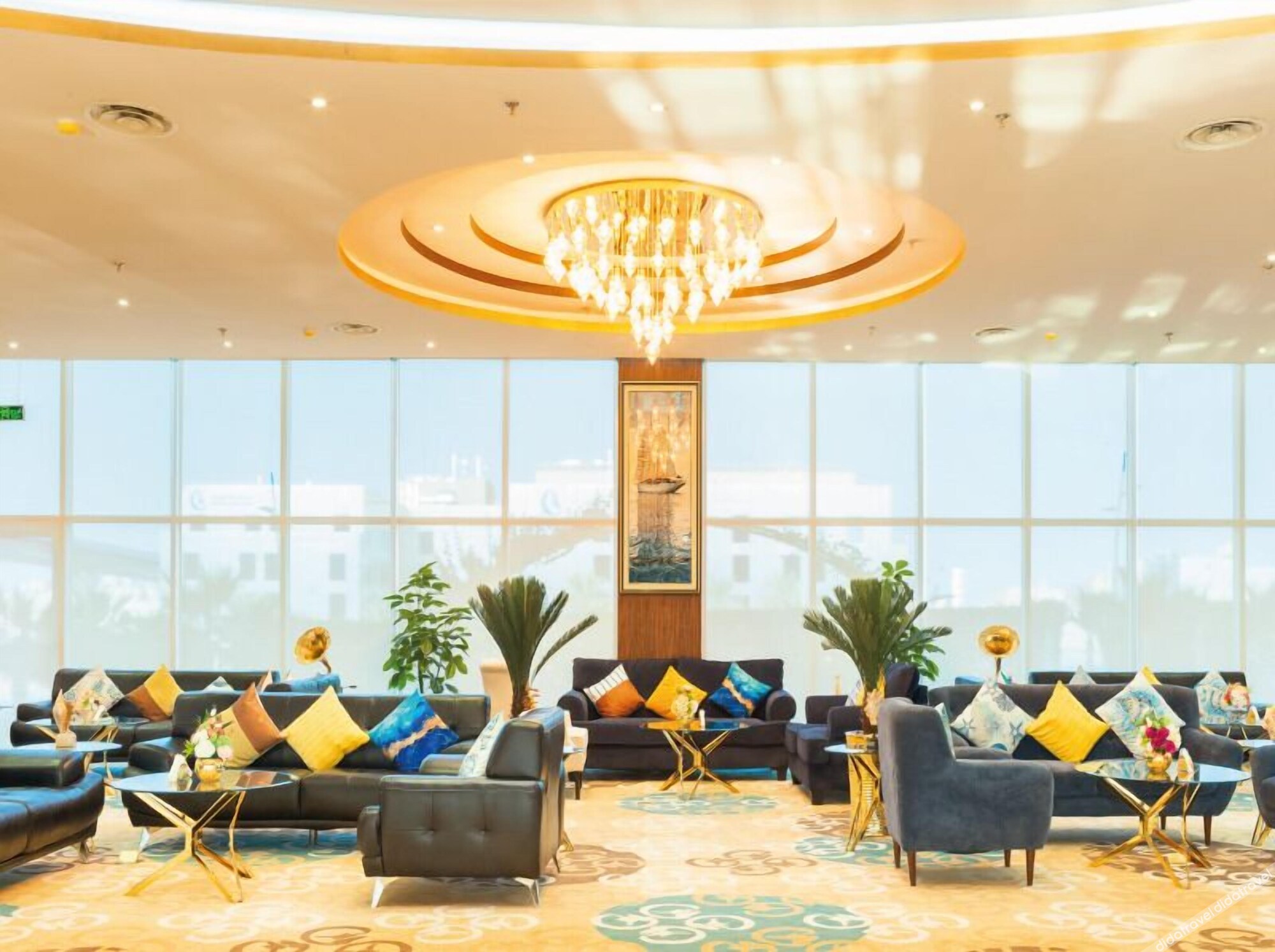 Golden Ship Hotel 4*