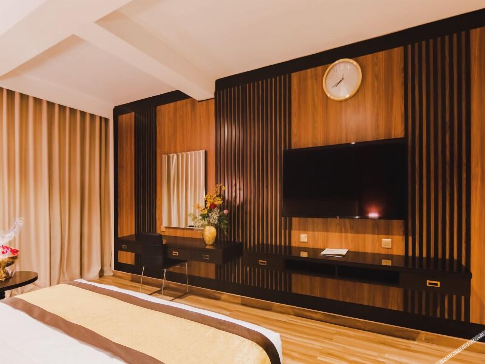 Golden Ship Hotel 4*