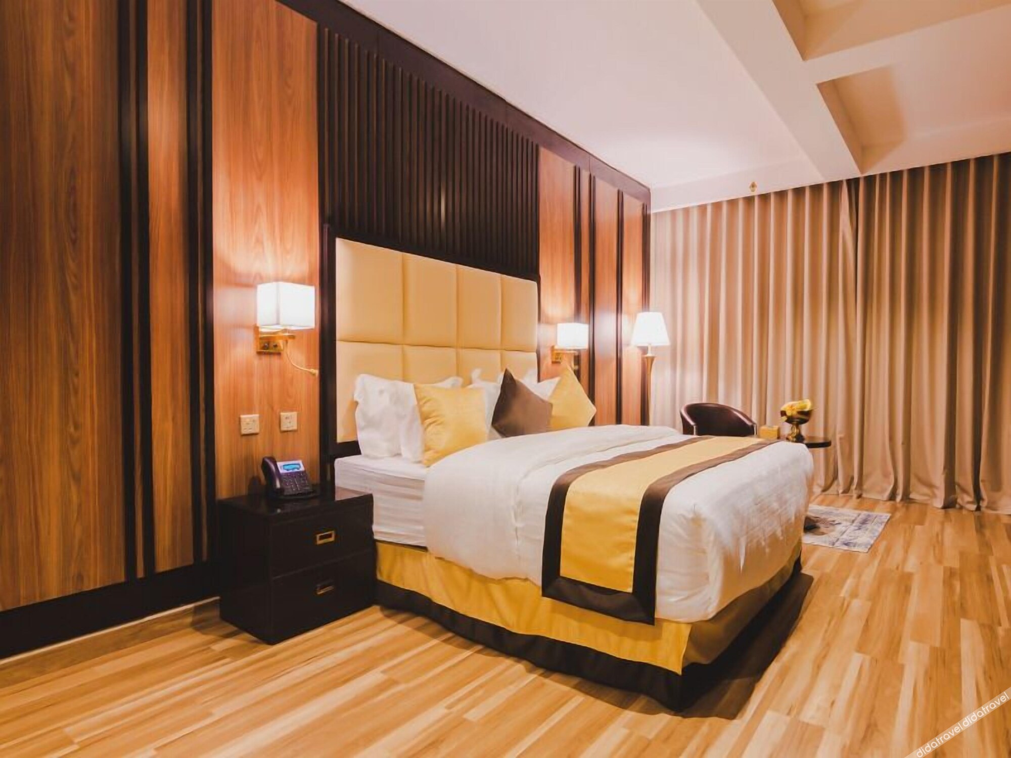 Golden Ship Hotel 4*