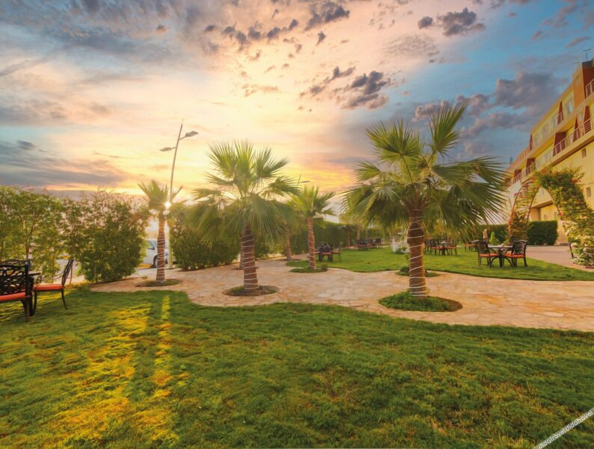 Golden Ship Hotel 4*