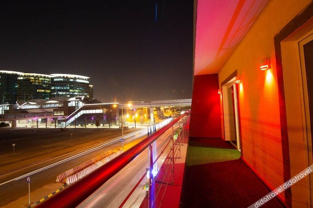Golden Ship Hotel 4*