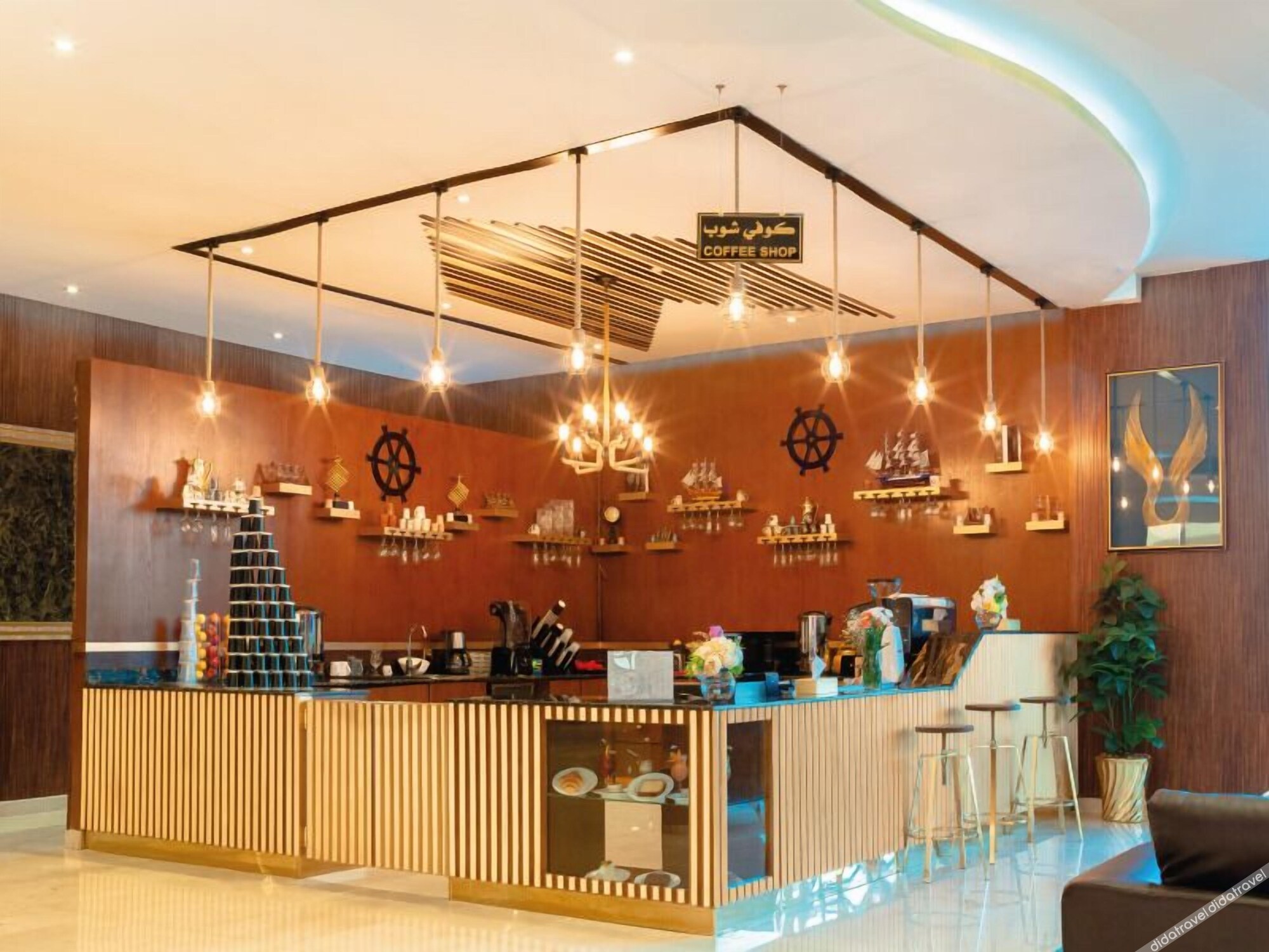 Golden Ship Hotel 4*
