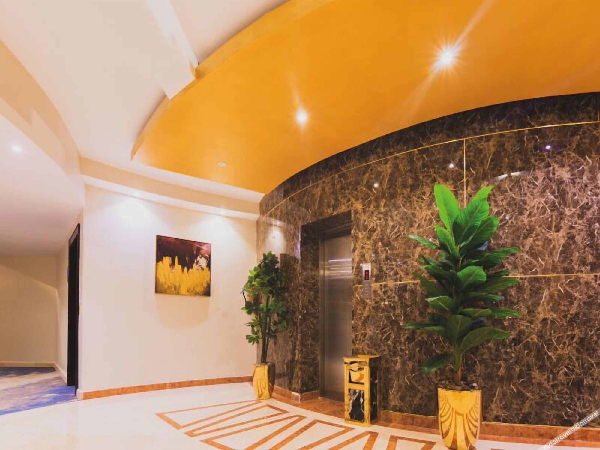 Golden Ship Hotel 4*