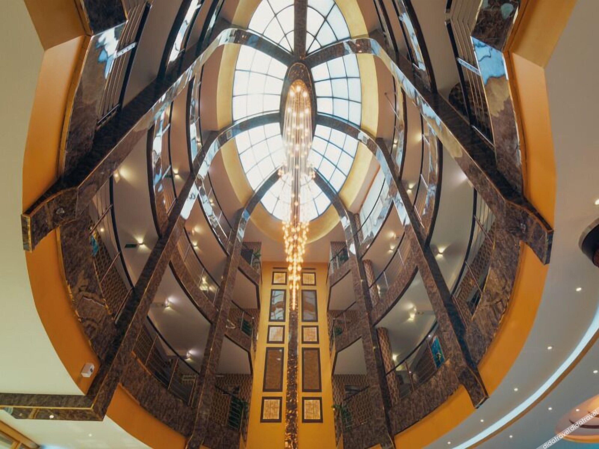 Golden Ship Hotel 4*