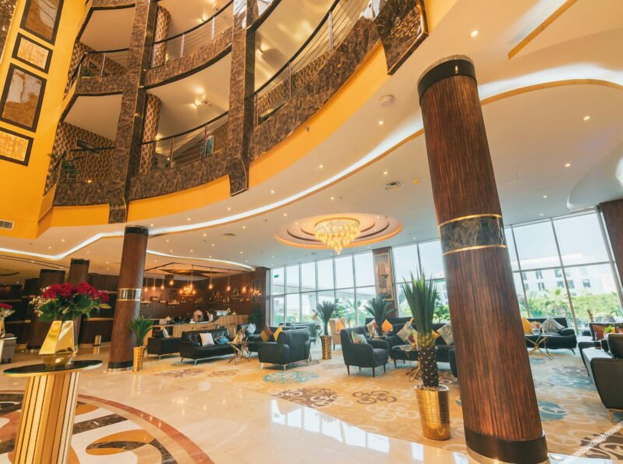 Golden Ship Hotel 4*