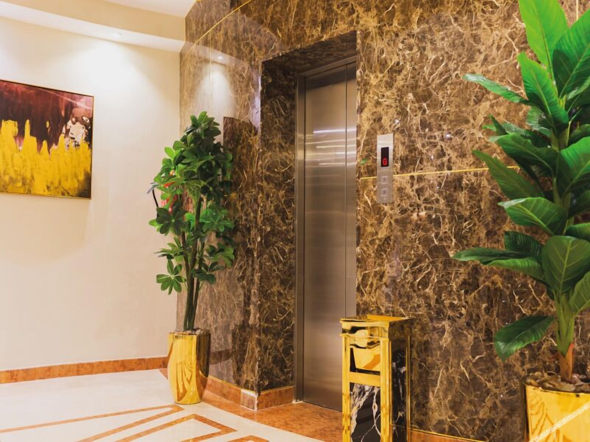 Golden Ship Hotel 4*