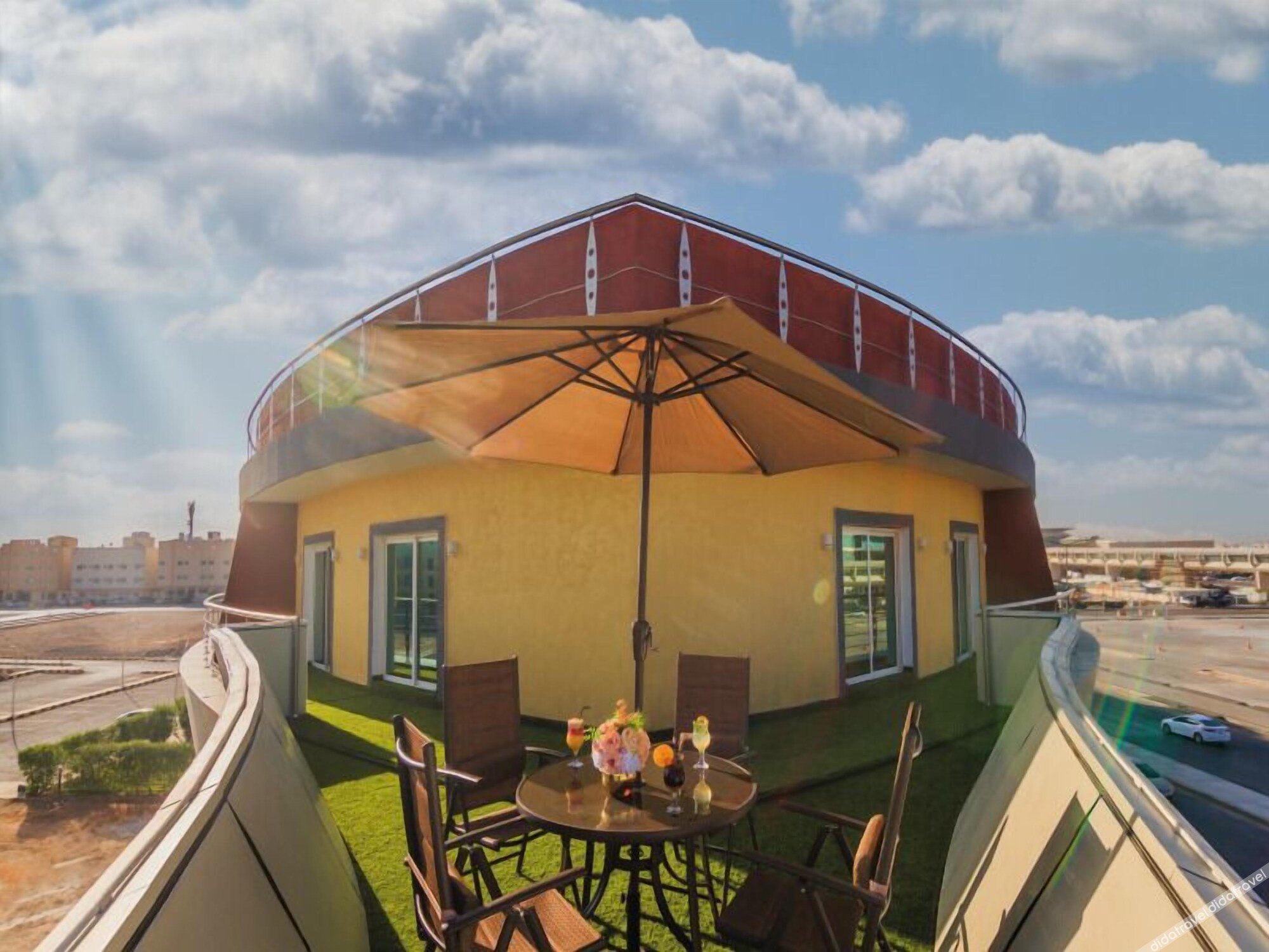 Golden Ship Hotel 4*