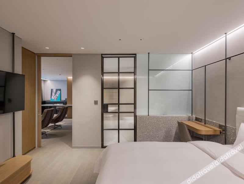 Ramada Plaza by Wyndham Chungjang 4*