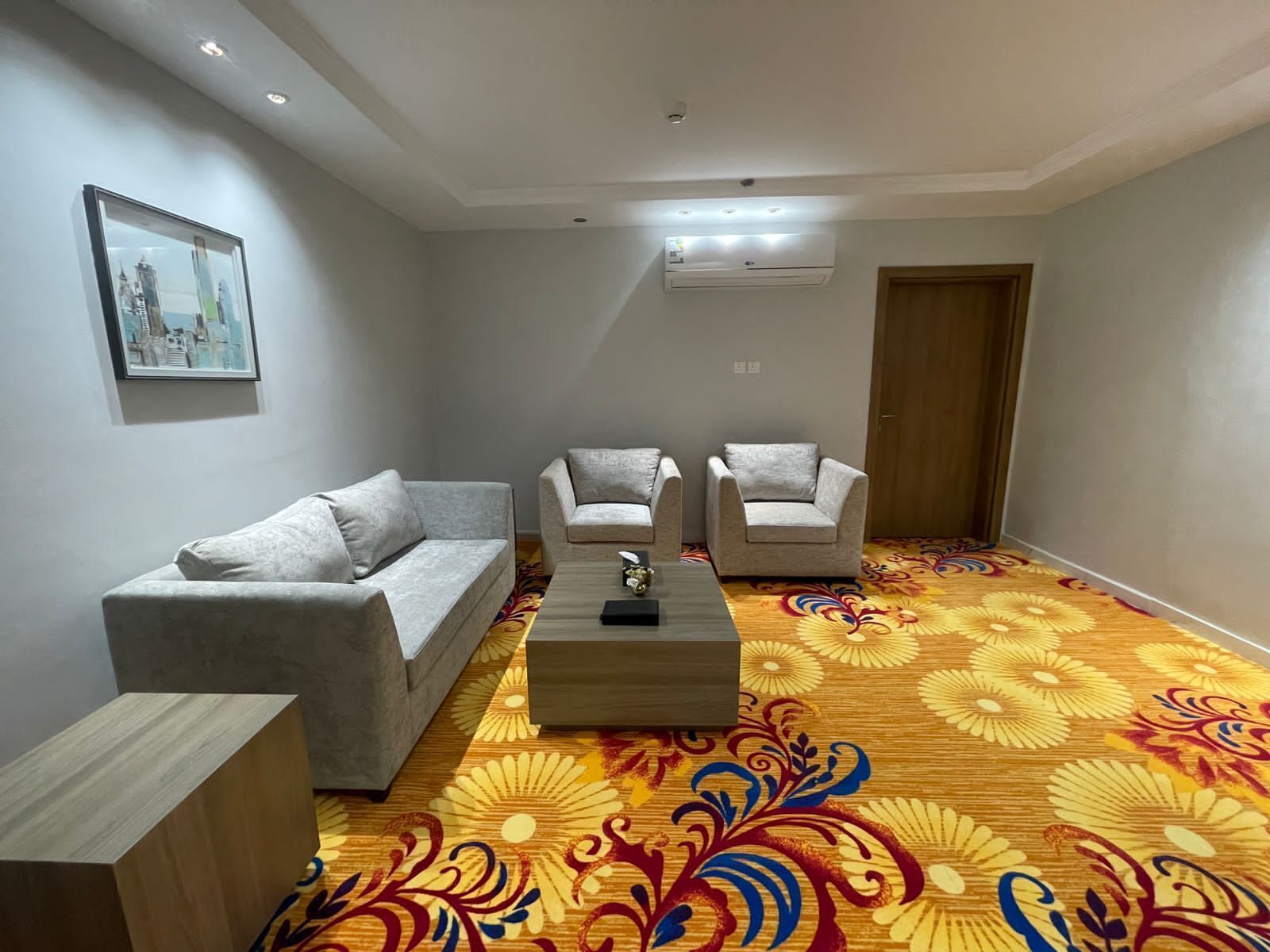 Sweet Land Hotel 0*