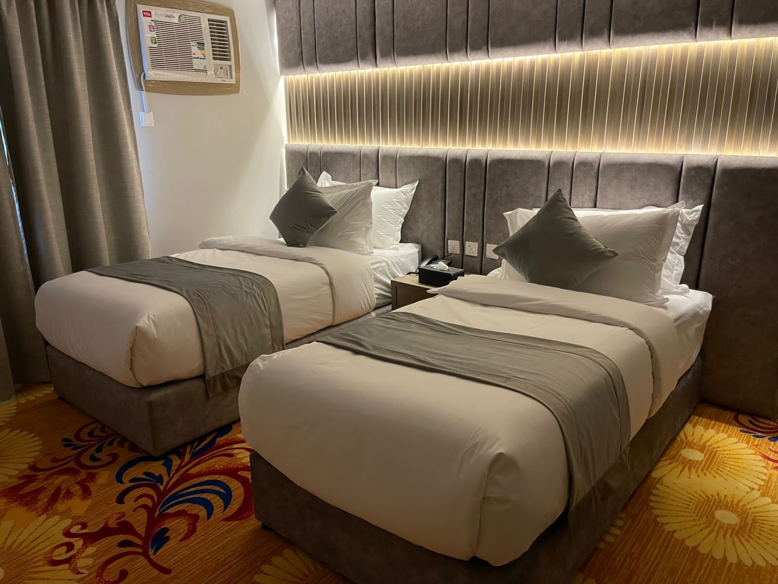Sweet Land Hotel 0*