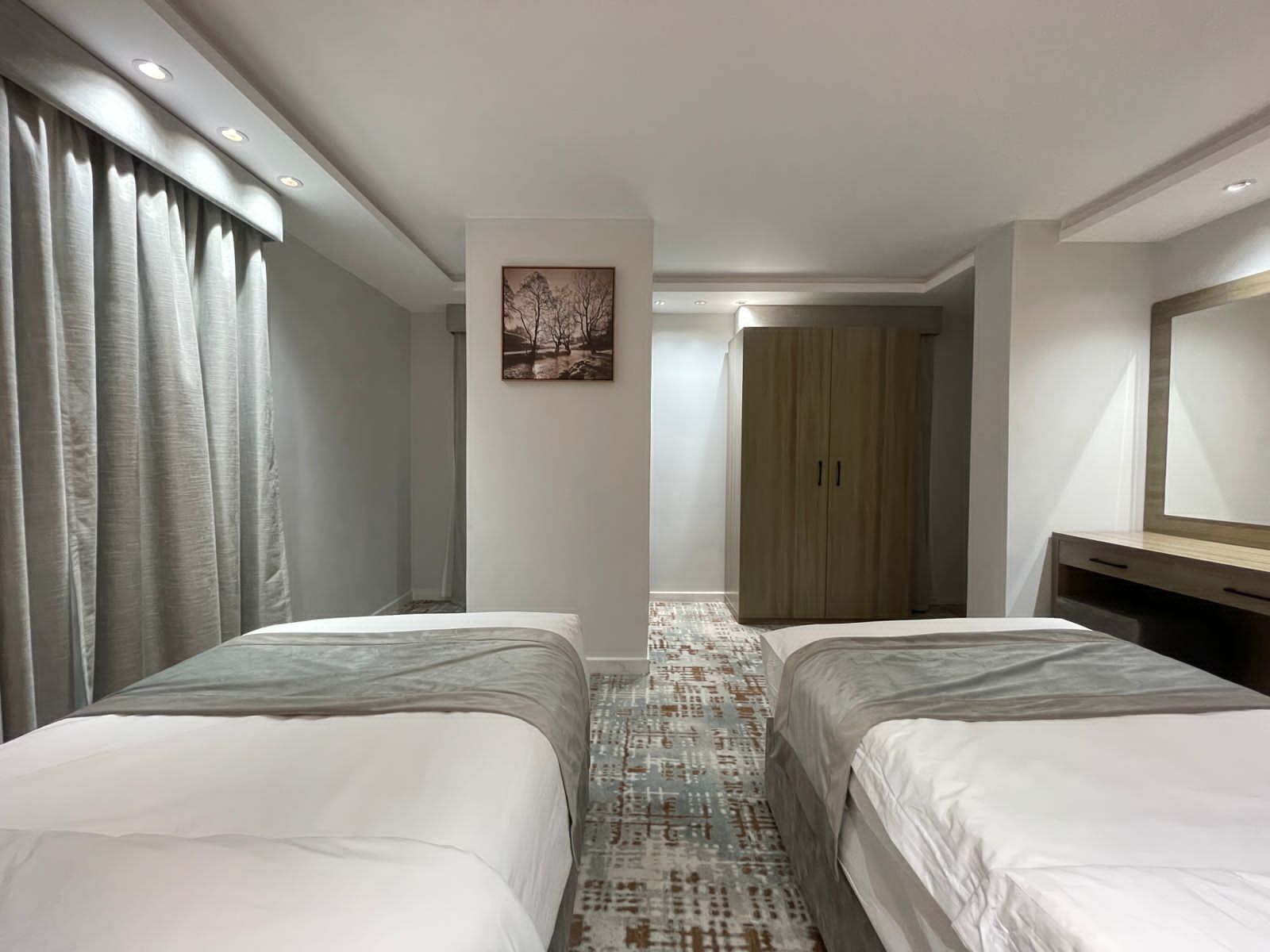Sweet Land Hotel 0*