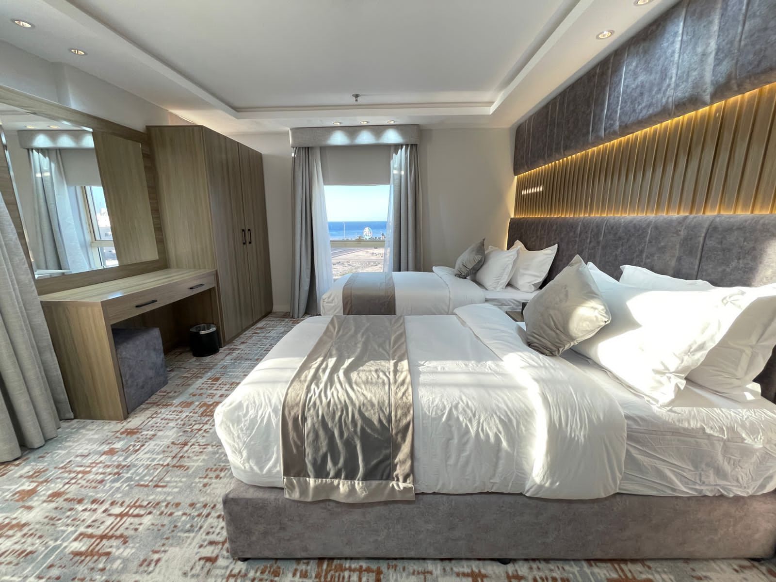 Sweet Land Hotel 0*
