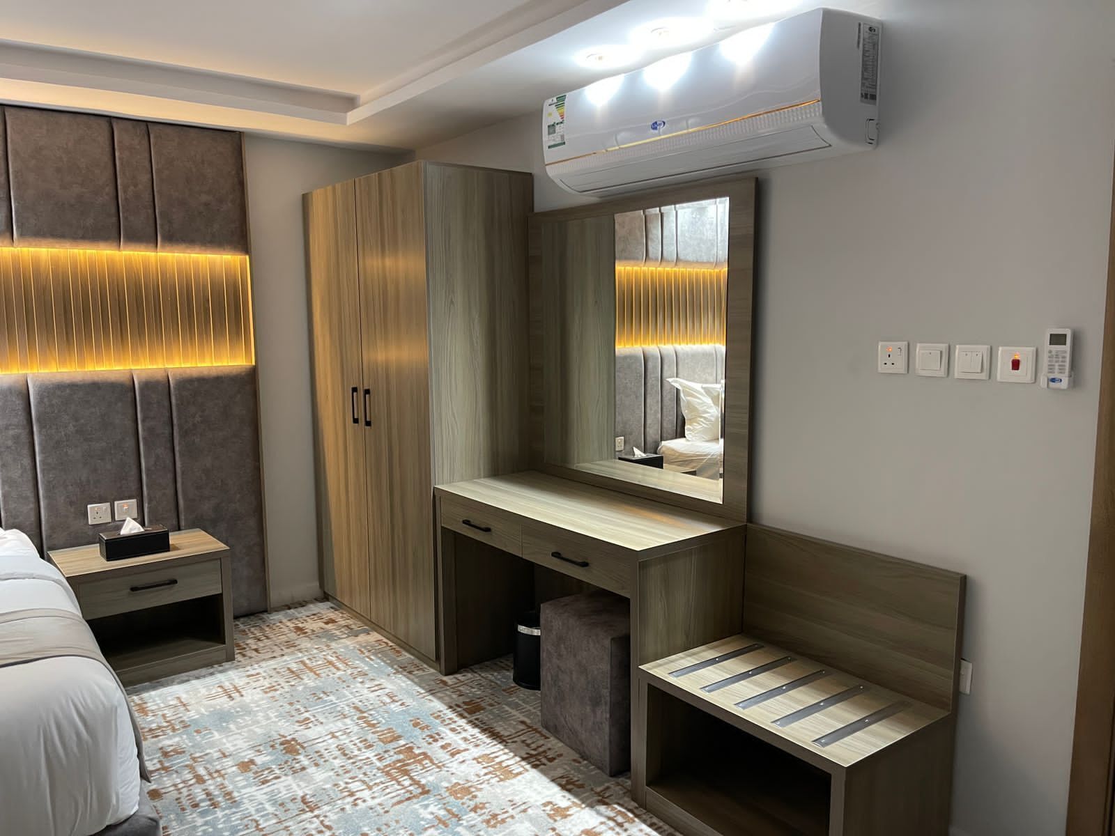 Sweet Land Hotel 0*