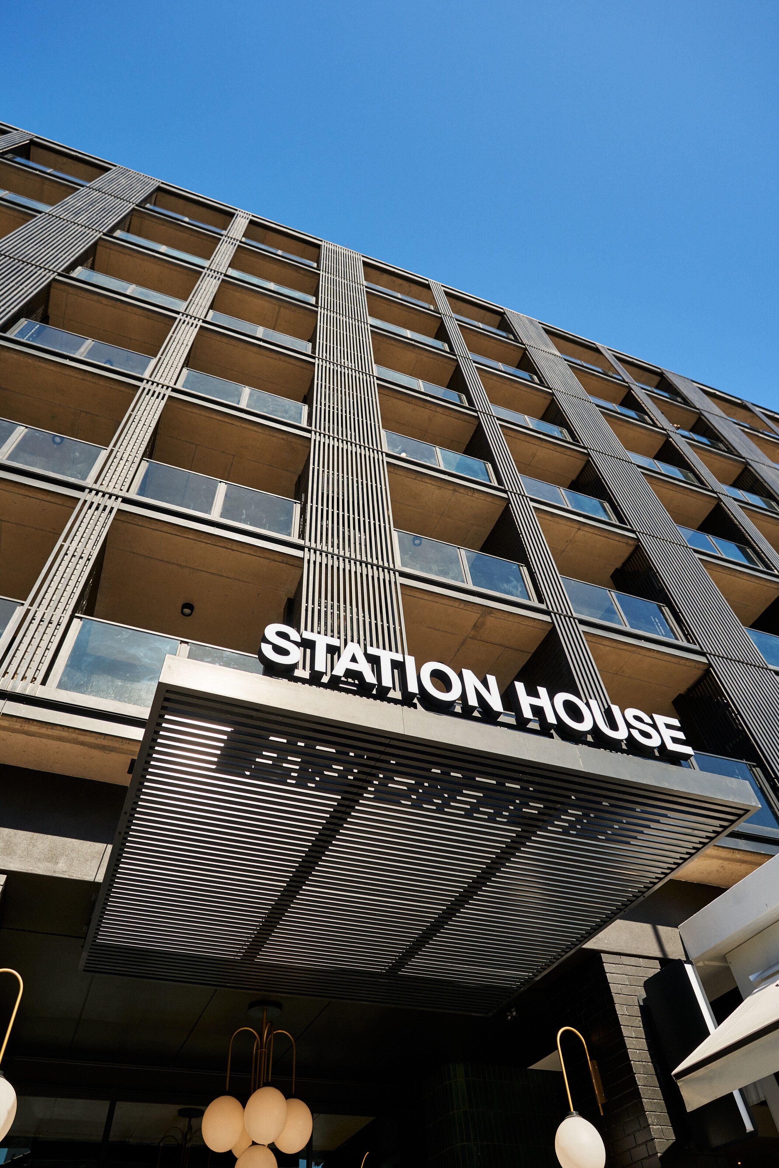 Home Suite Hotels Station House 4*