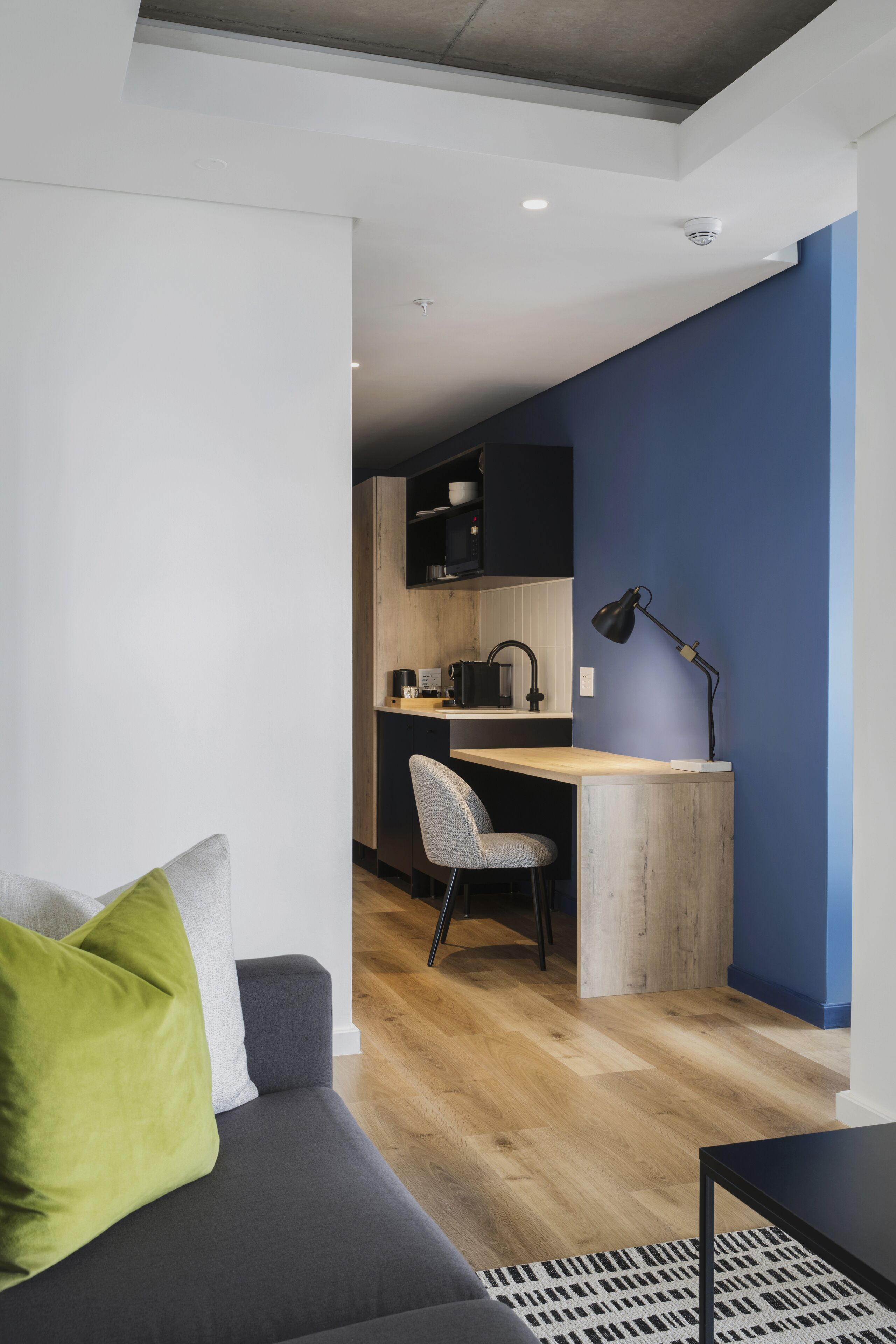 Home Suite Hotels Station House 4*