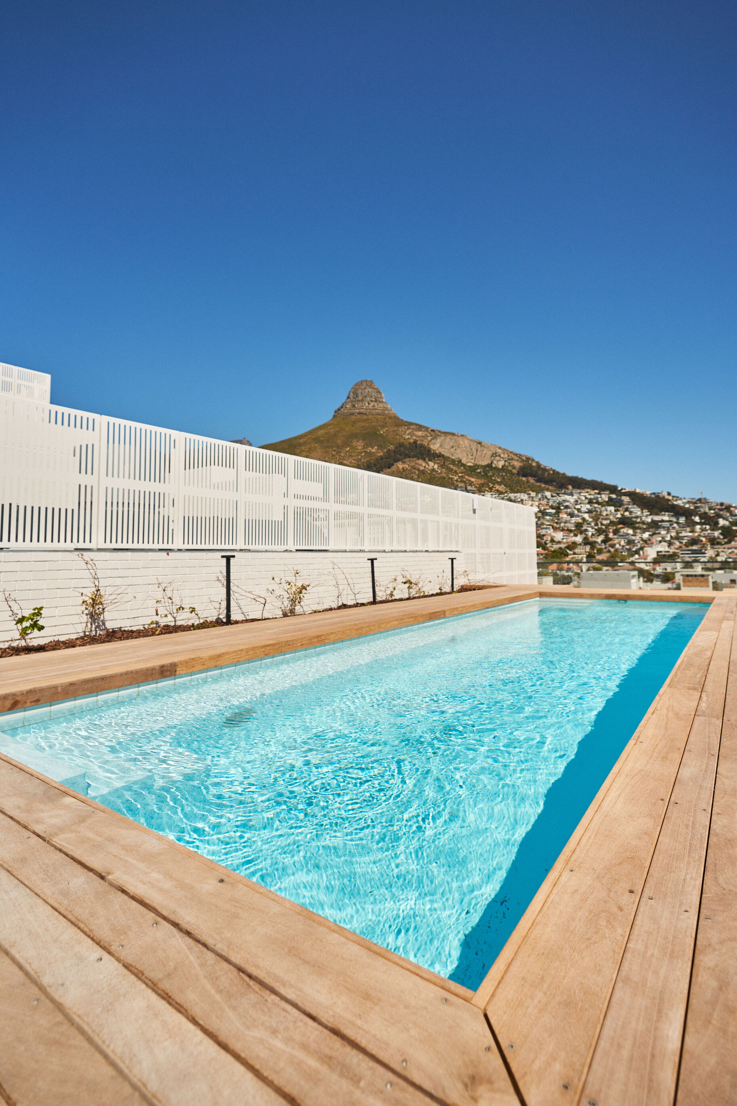 Home Suite Hotels Station House 4*