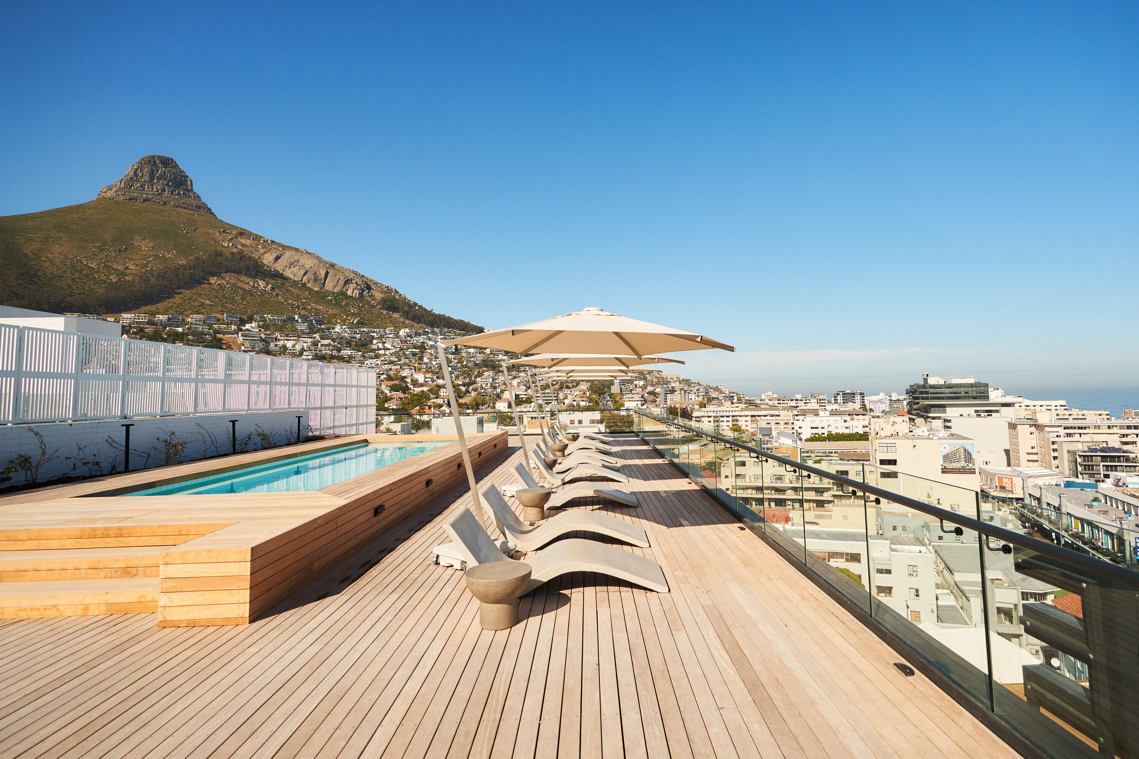 Home Suite Hotels Station House 4*