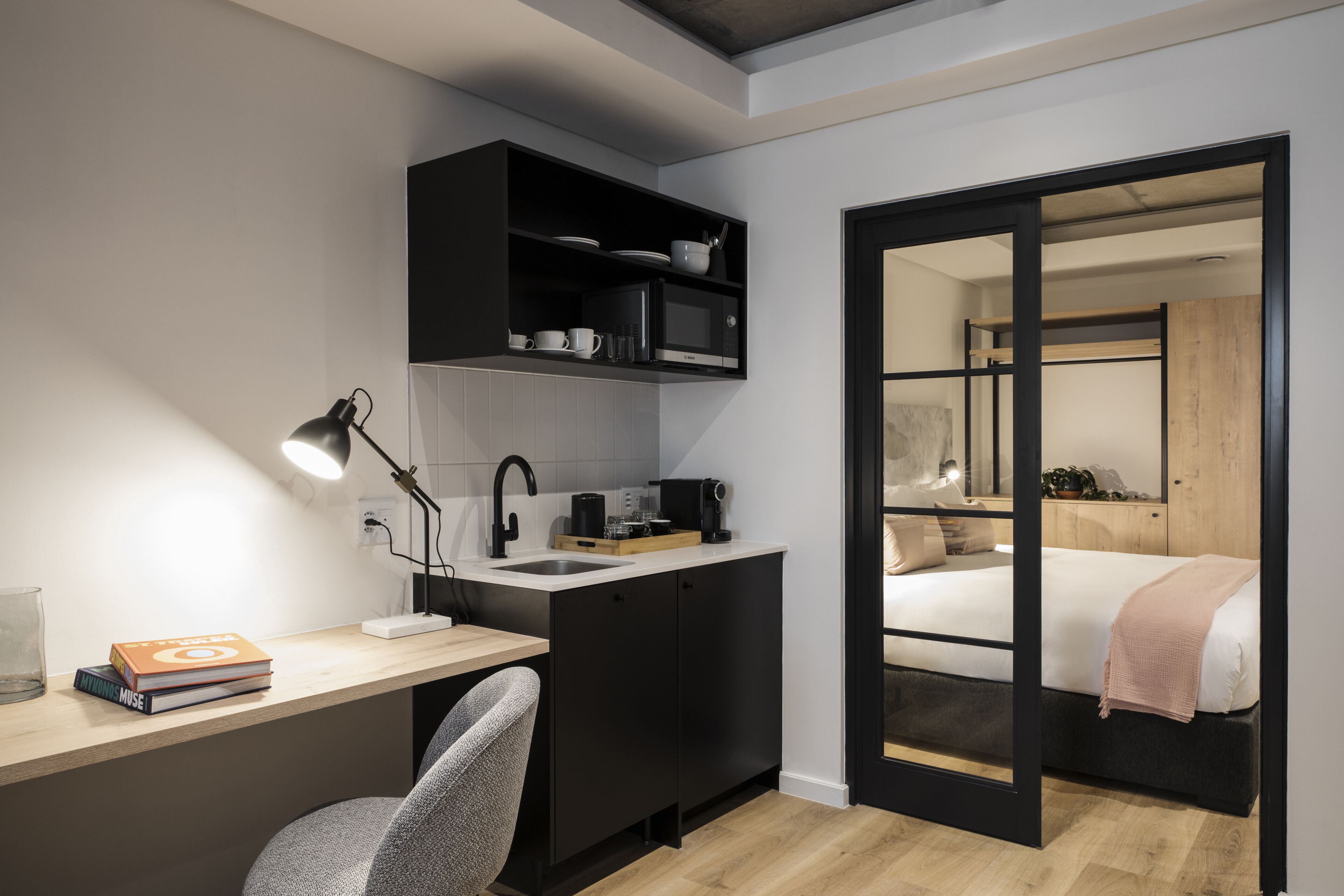 Home Suite Hotels Station House 4*